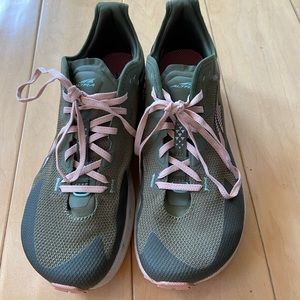 Altra Women’s Size 11